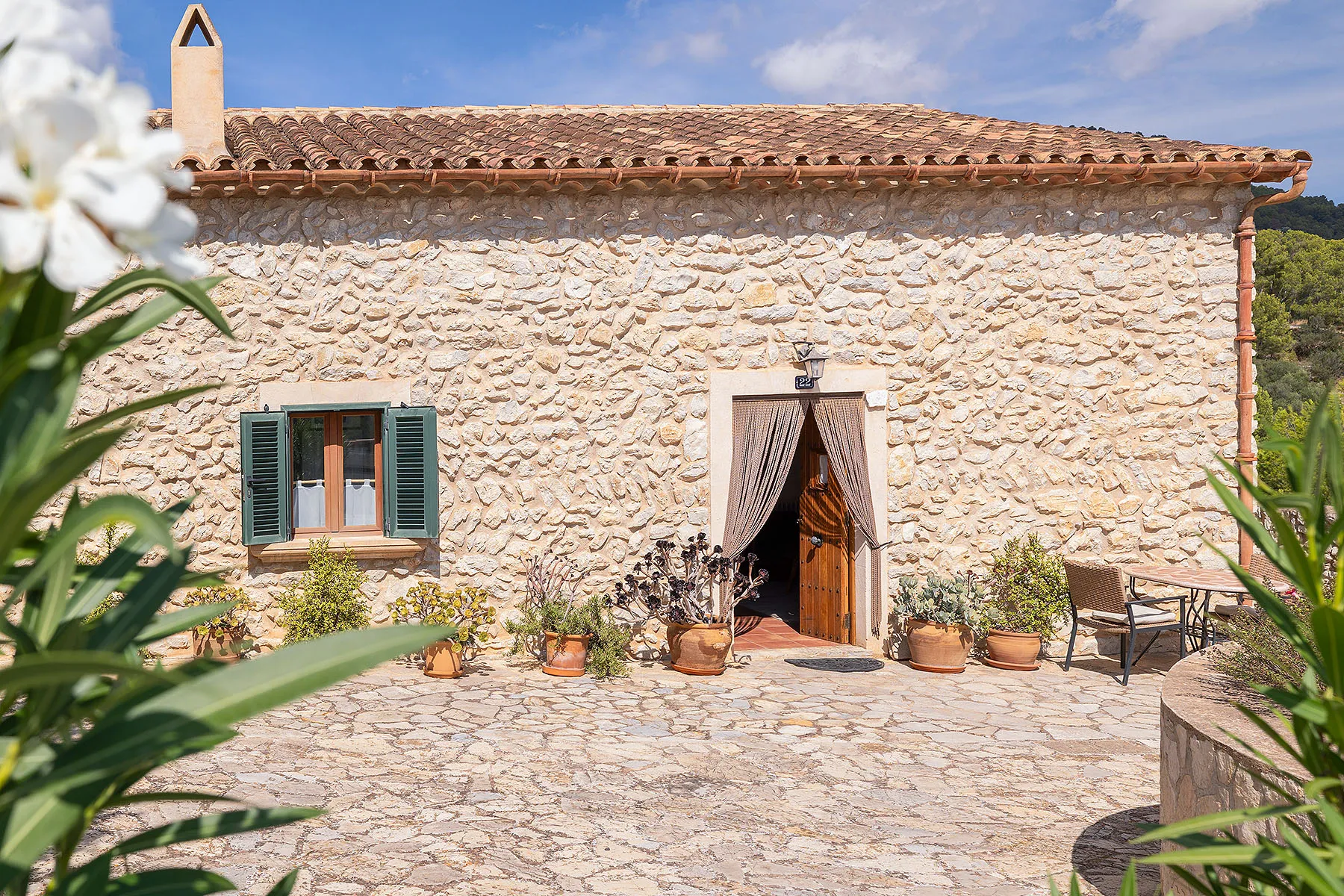 Encantadora finca de pedra amb vistes panoràmiques a Es Capdellà-3