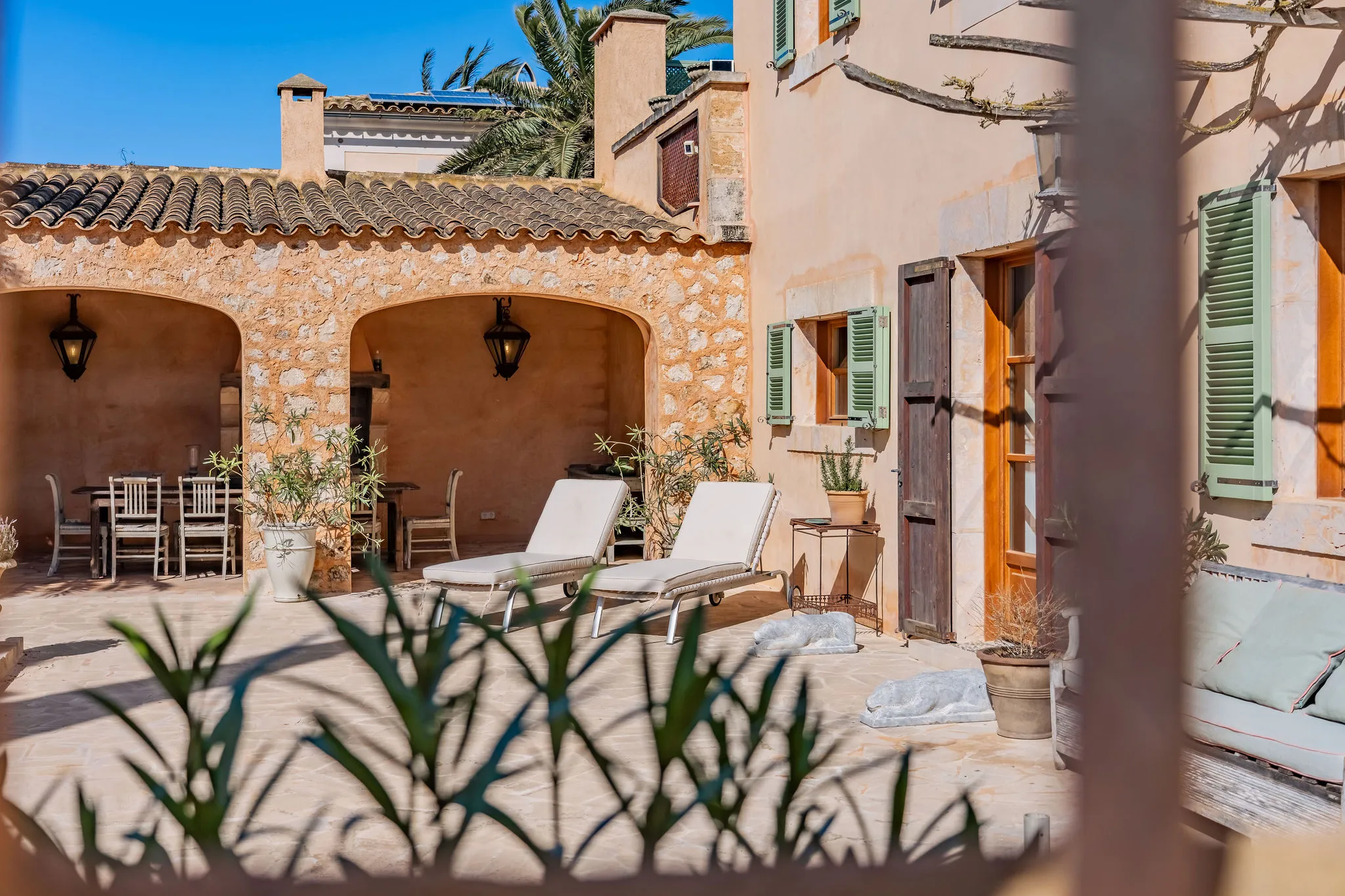 Casa de Pueblo con piscina-3