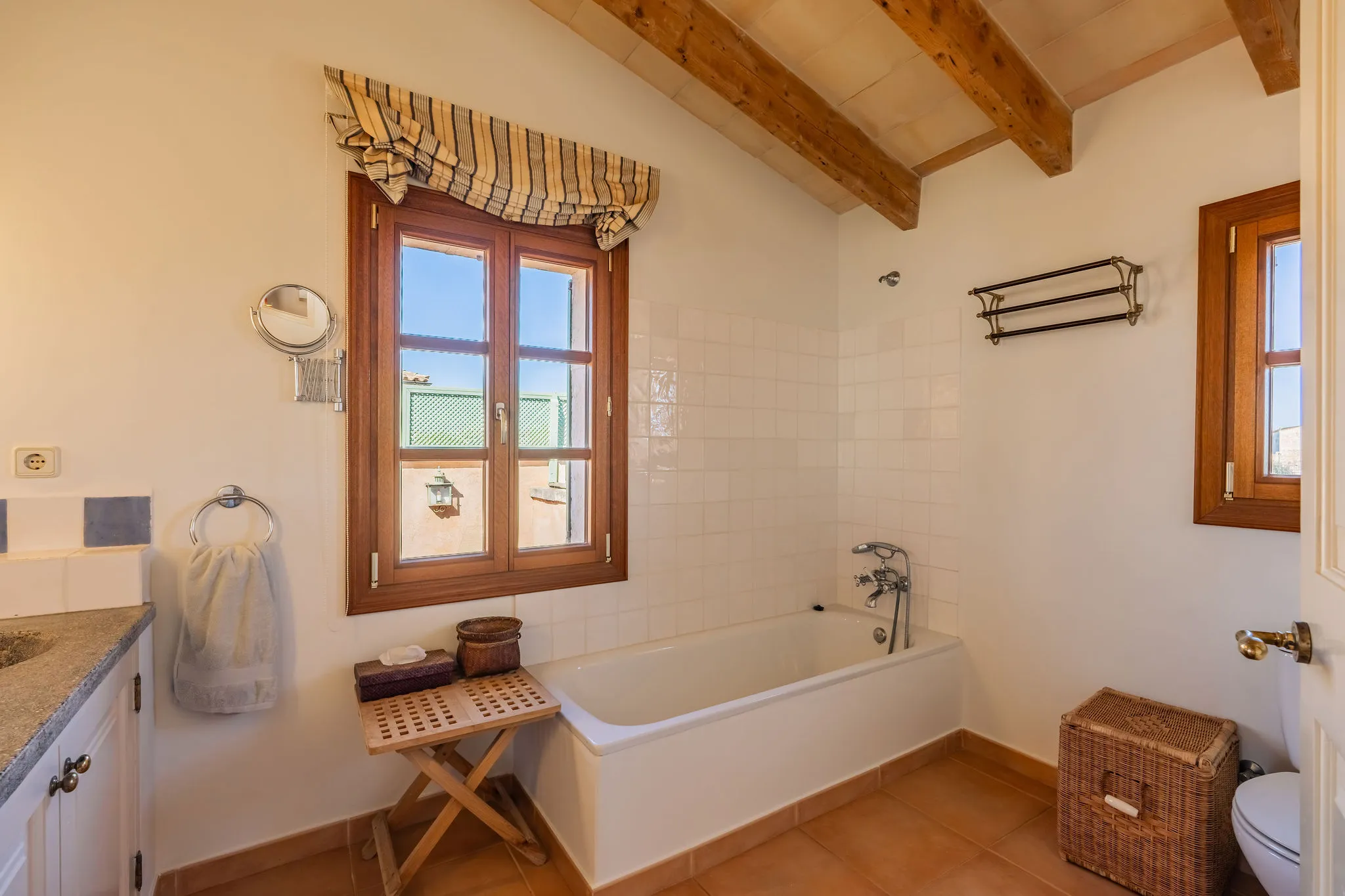 Casa de Pueblo con piscina-11