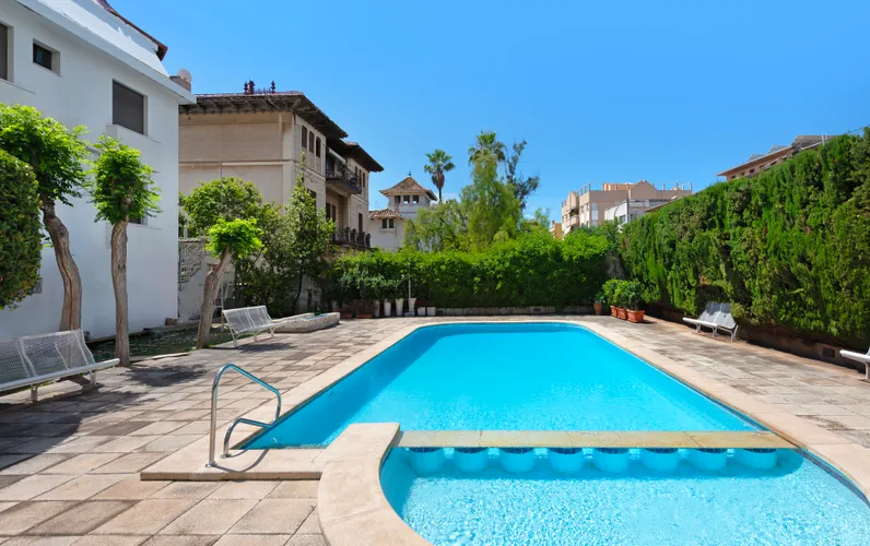 Impressionant apartament reformat en primera línia amb vista al port