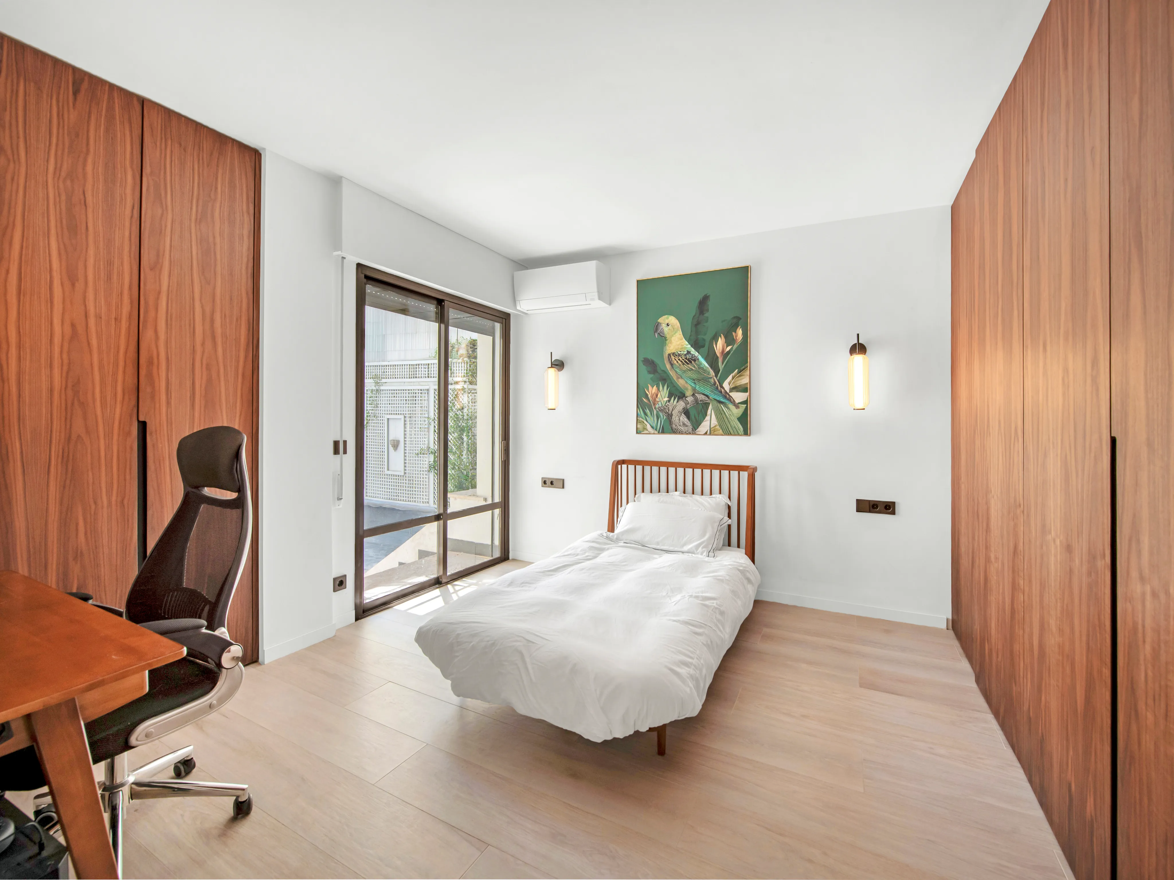 Impressionant apartament reformat en primera línia amb vista al port-9