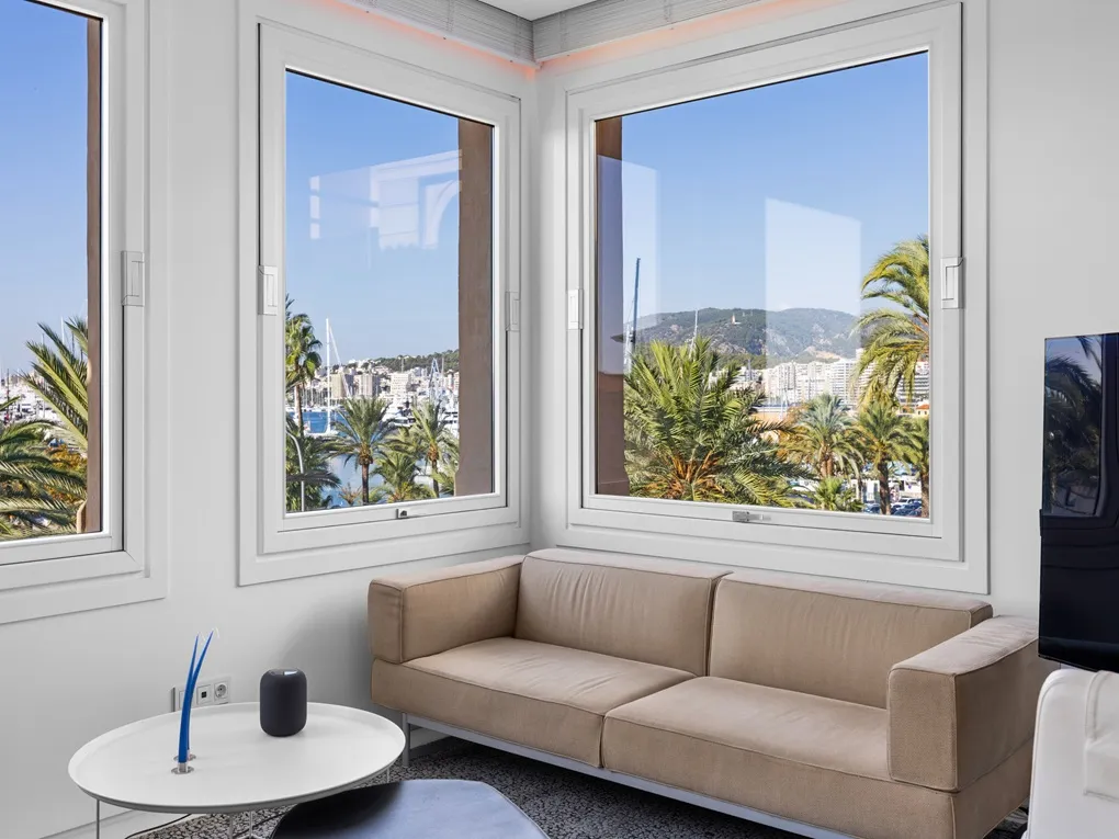 Fantastisk lejlighed på 1. linje med betagende 180º udsigt og elevator-3