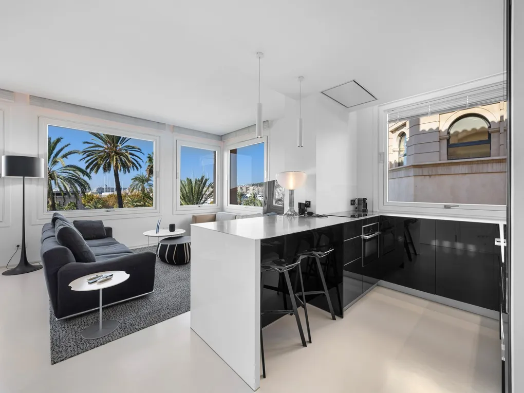 Fantastisk lejlighed på 1. linje med betagende 180º udsigt og elevator-5