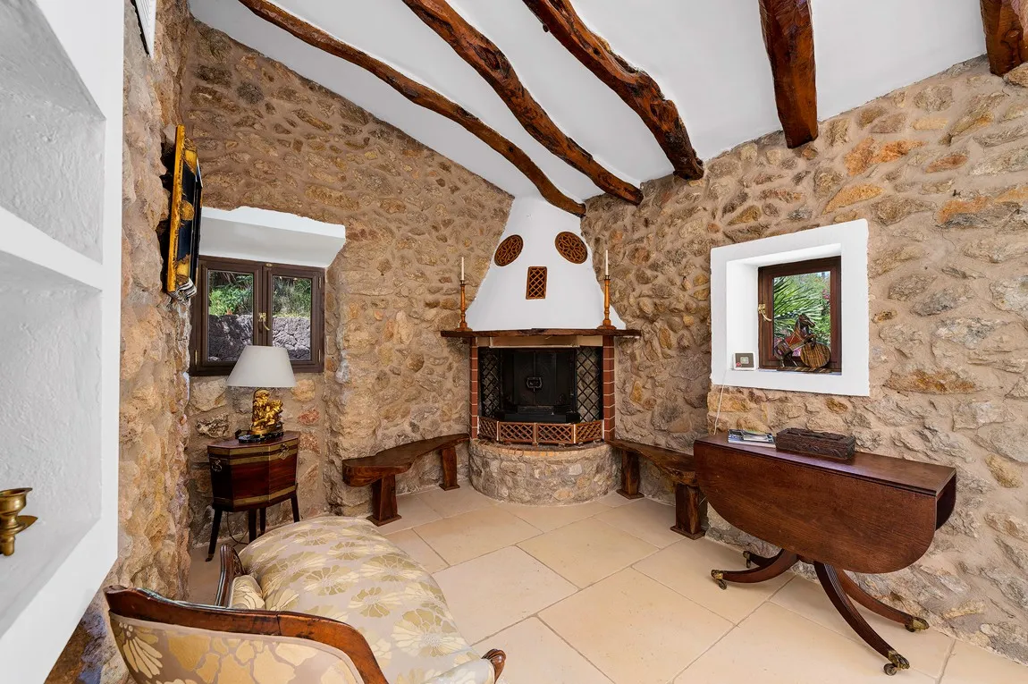 Traditionel finca i smukke omgivelser-18