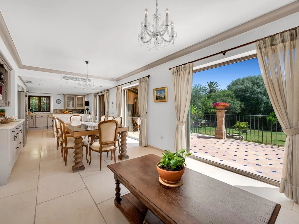 Traditional finca in a beautiful setting-5