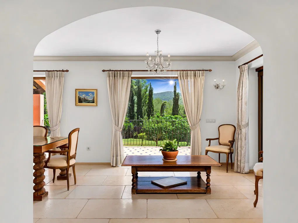 Traditional finca in a beautiful setting-6