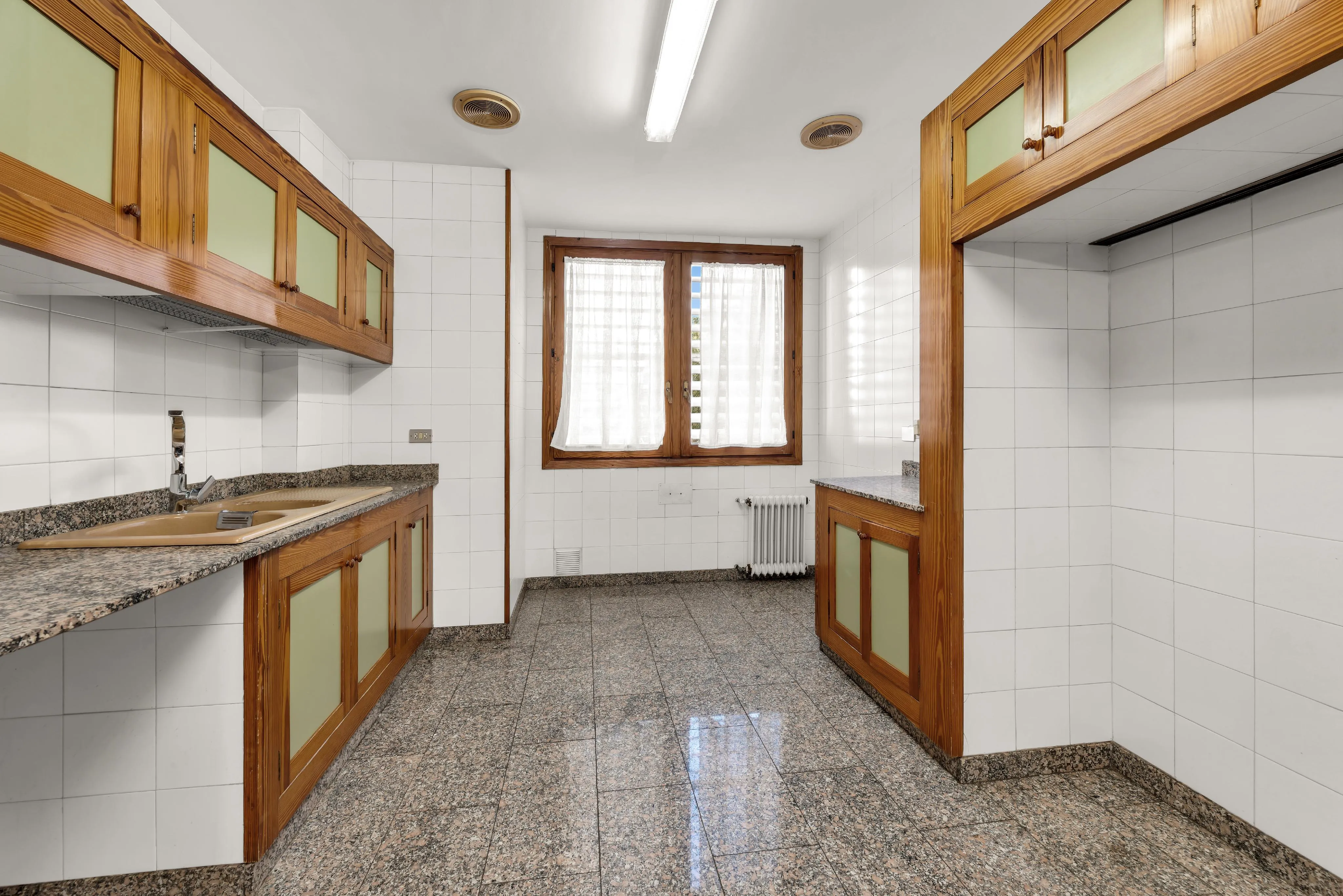 Aantrekkelijke investeringsmogelijkheid op toplocatie in Palma nabij Santa Catalina & Jaime III-8