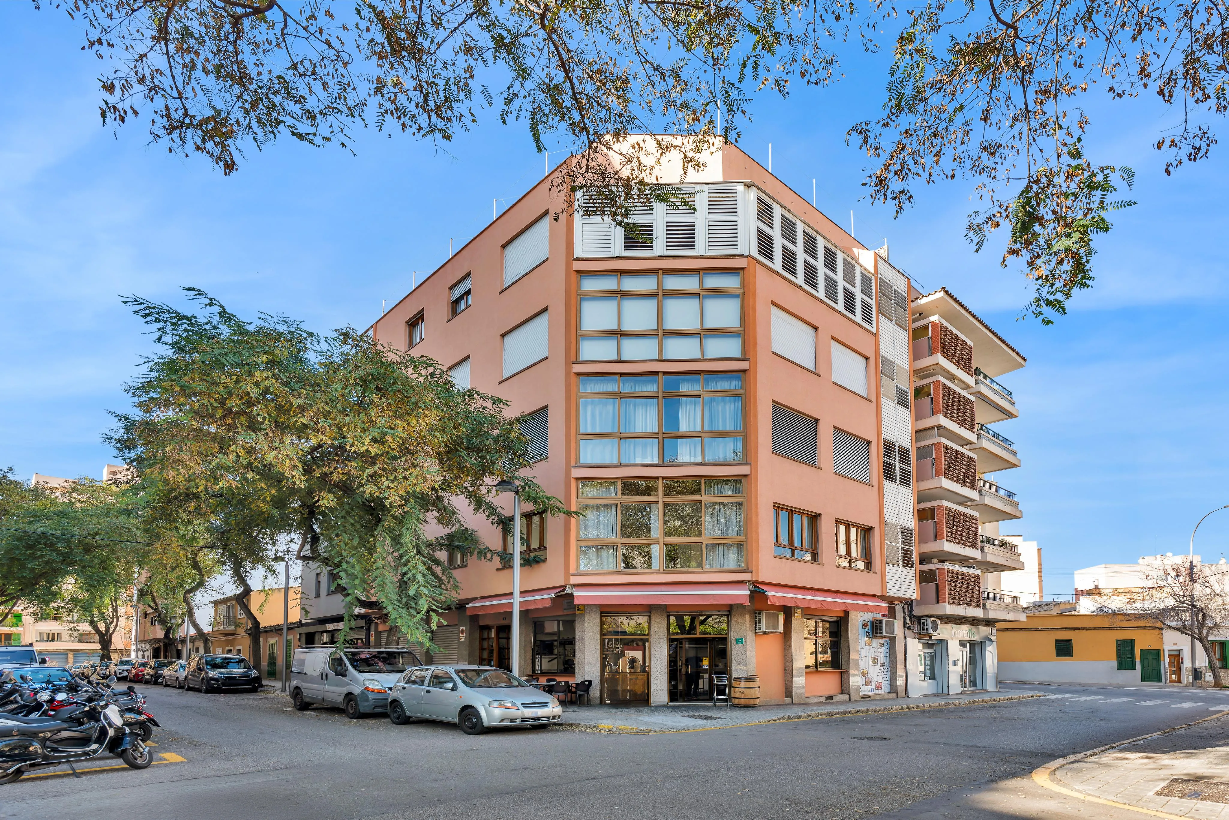 Atractiva oportunitat d'inversió en una ubicació privilegiada de Palma, prop de Santa Catalina i Jaume III-17