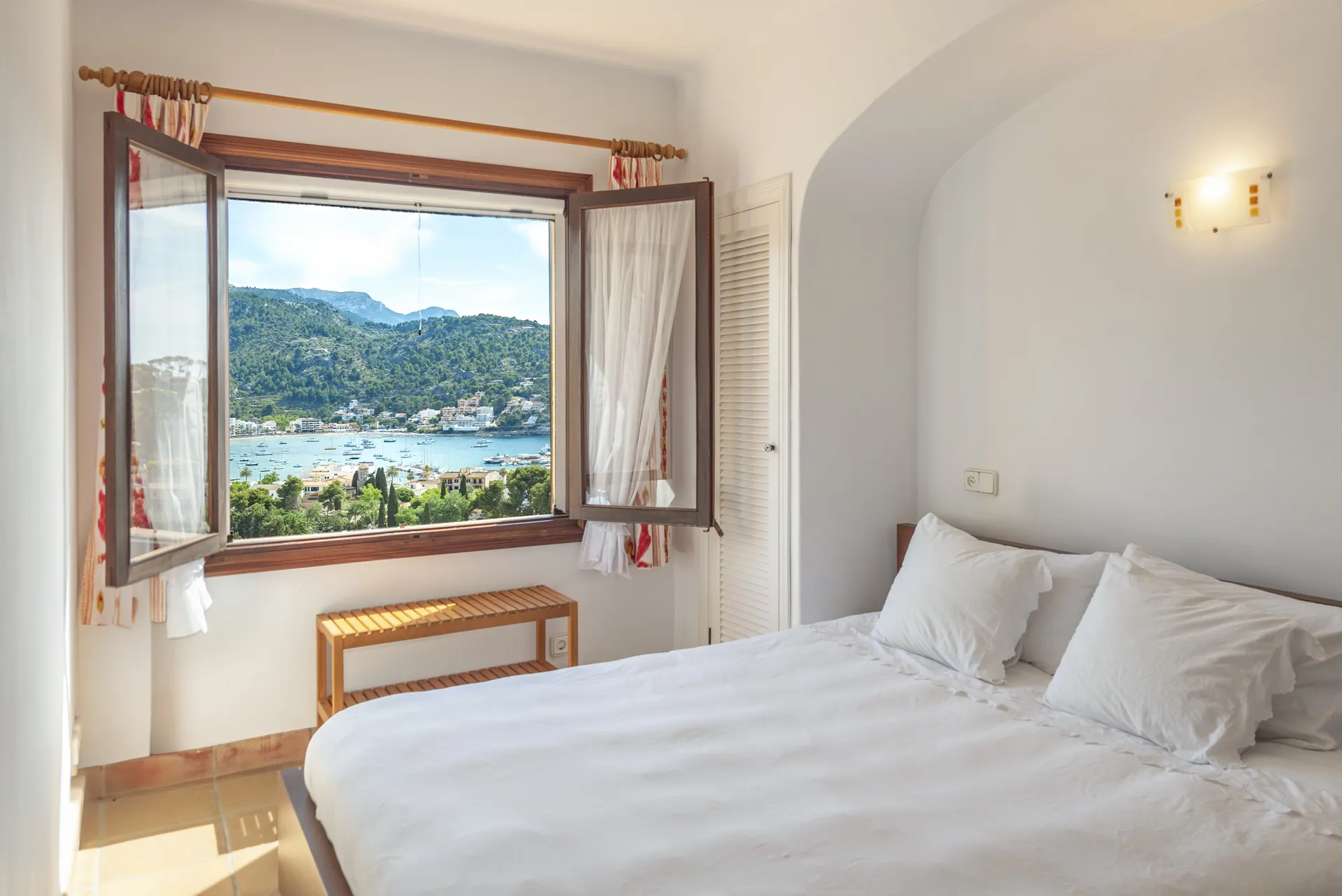 Charming apartment with breathtaking seaview in Port Soller-9