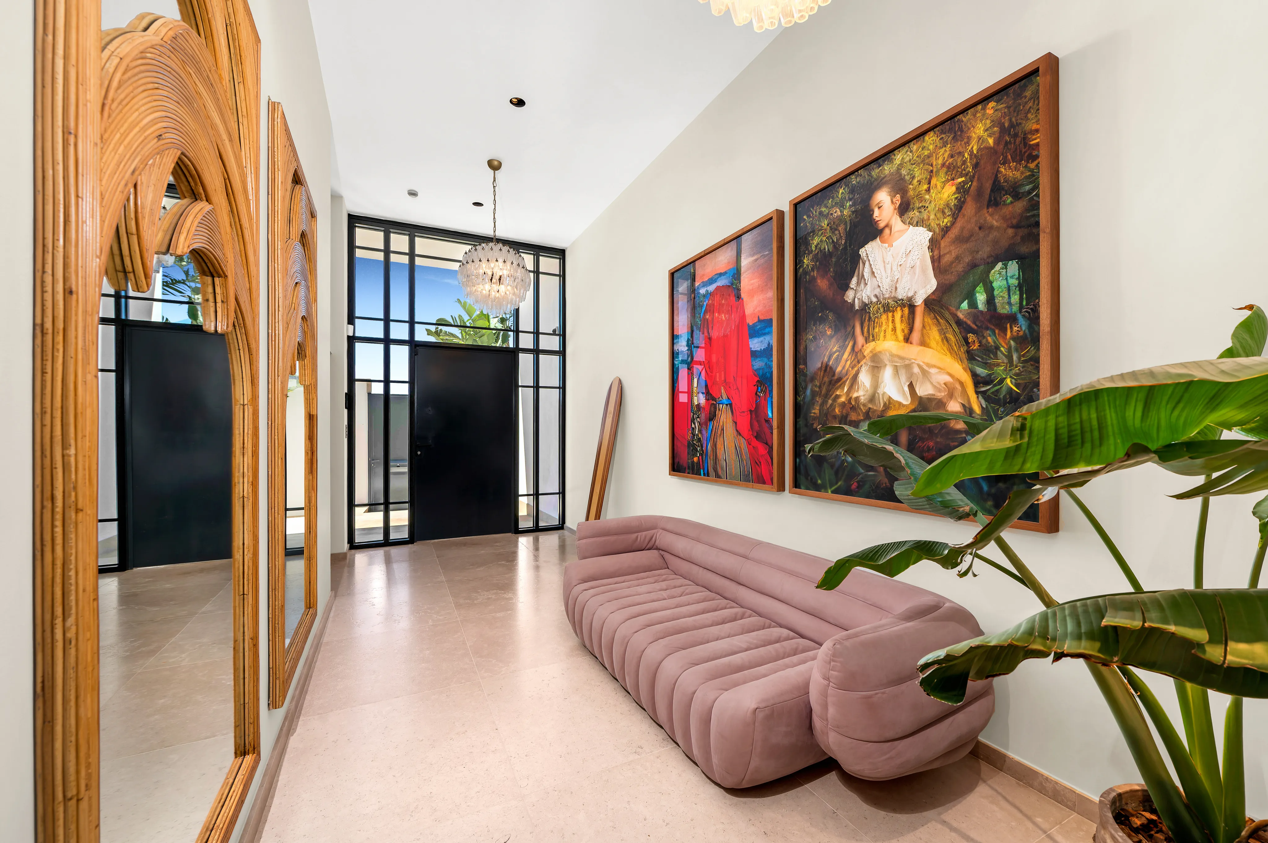 Вилла с иконическим дизайном и гарантированными закатами в нескольких минутах ходьбы от гавани Андрача.-25