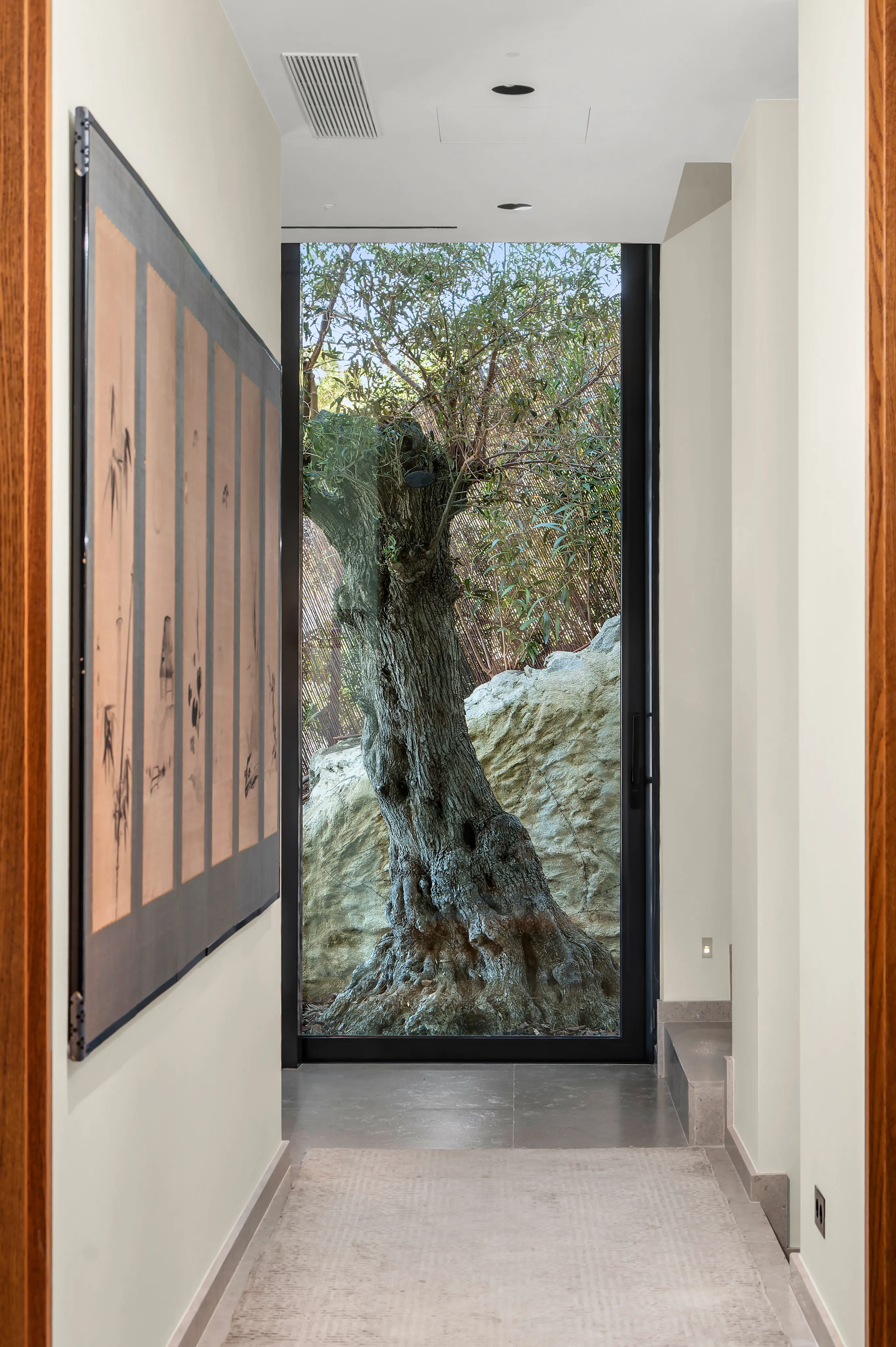 Вилла с иконическим дизайном и гарантированными закатами в нескольких минутах ходьбы от гавани Андрача.-22