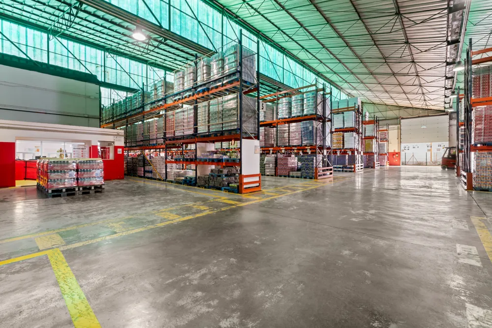 Spacious warehouse facility in the Son Castelló industrial park-2