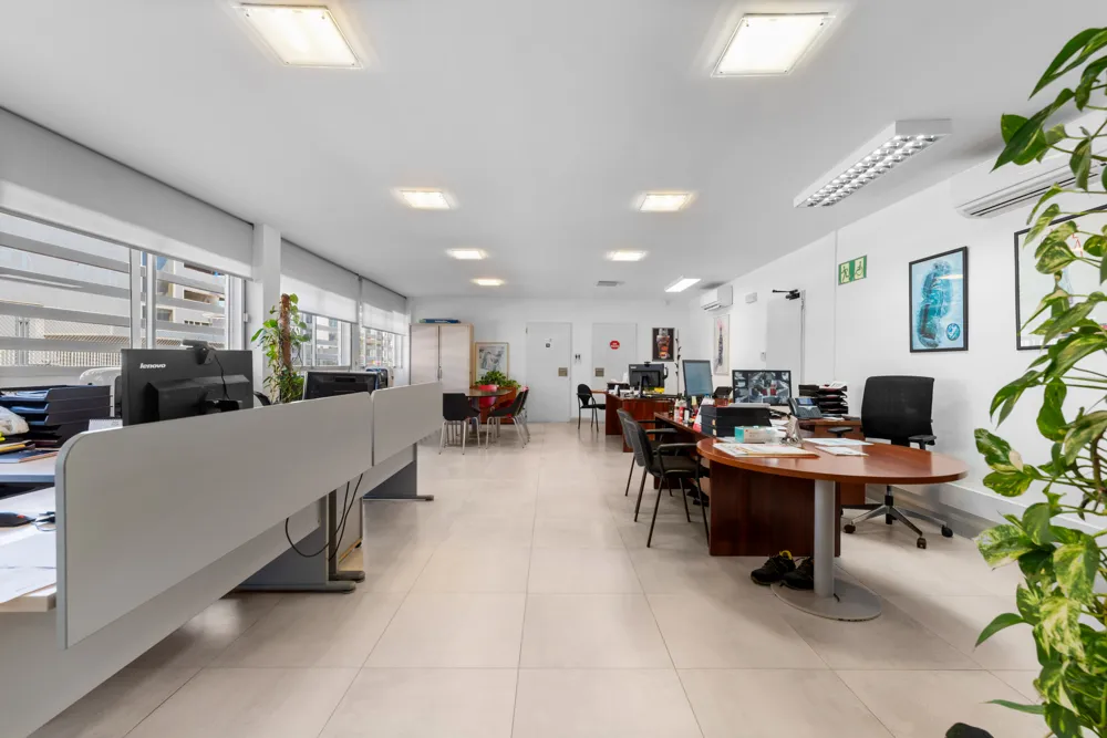 Spacious warehouse facility in the Son Castelló industrial park-6