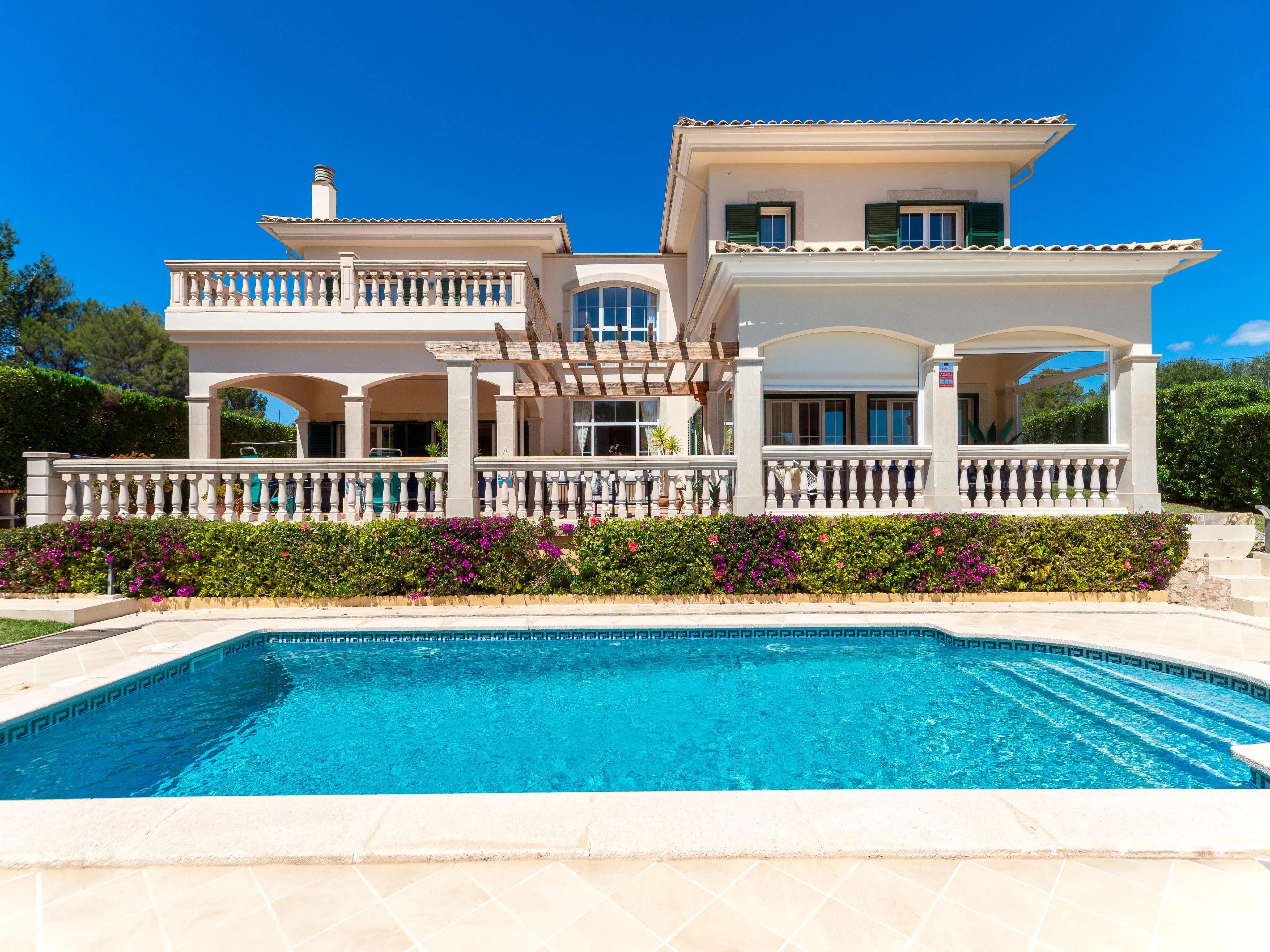 Villa mediterranea a Cala Viñas-2