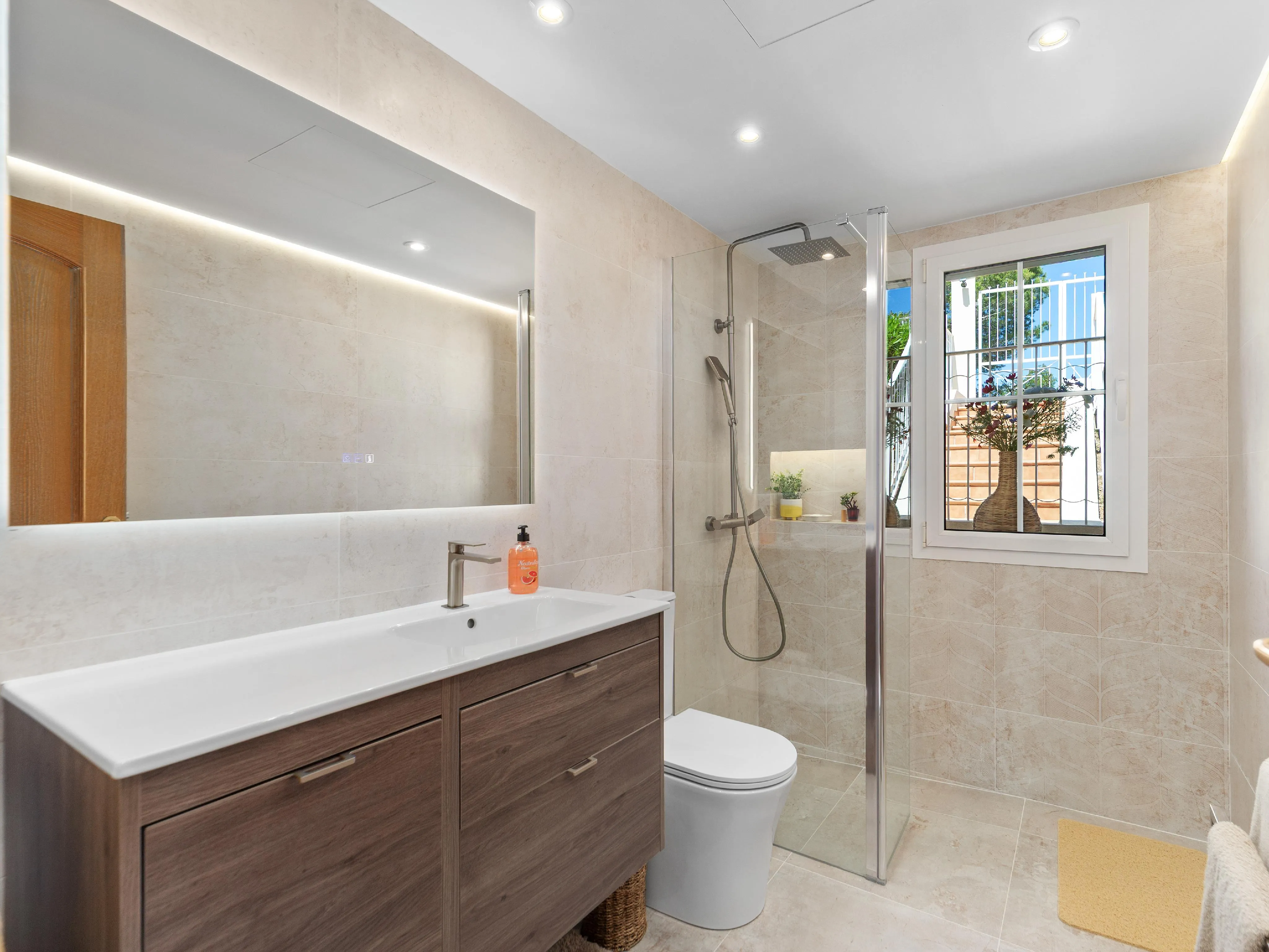 Mediterrane villa in Cala Viñas-18