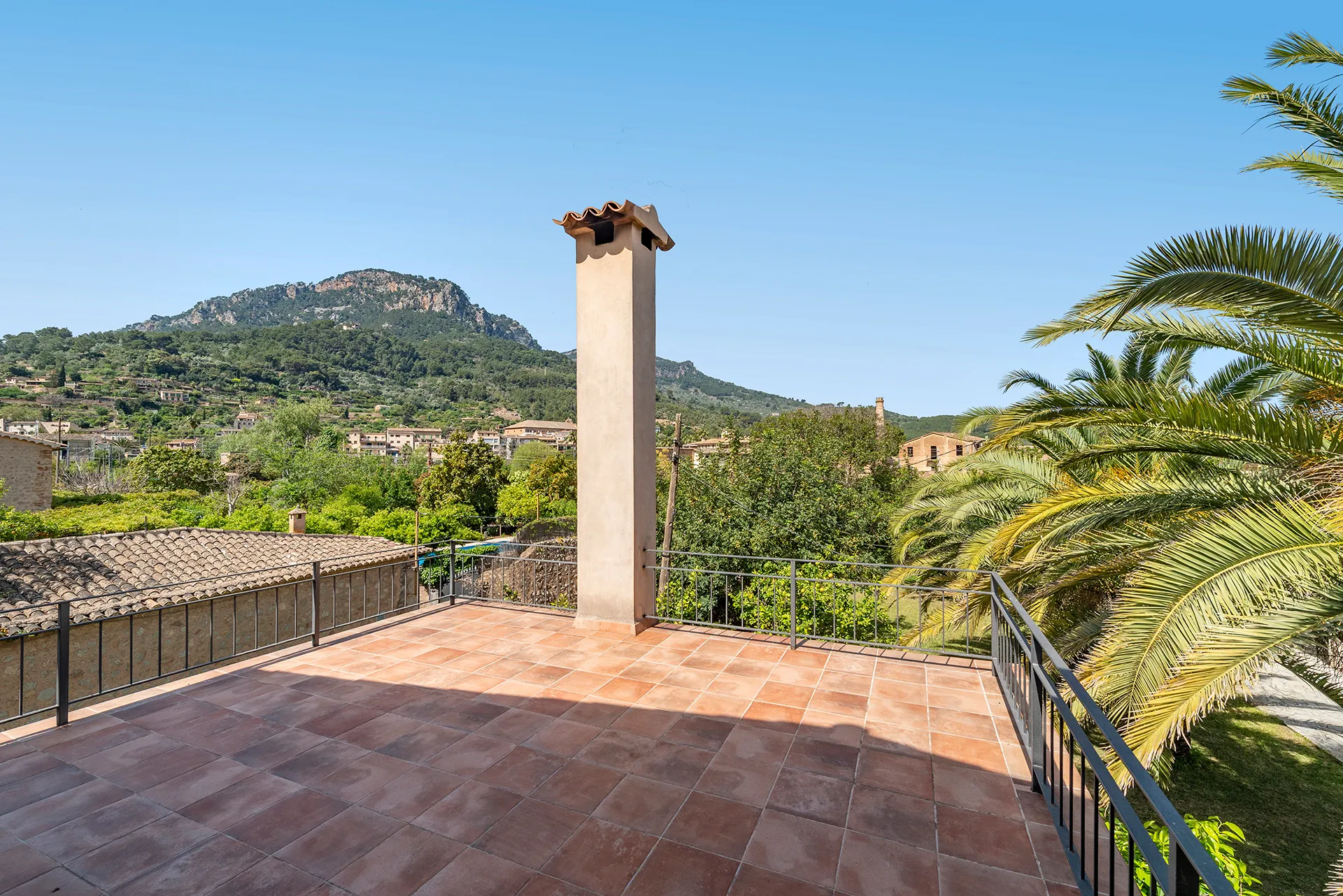 Storslået hus med privat have, pool og garage-22