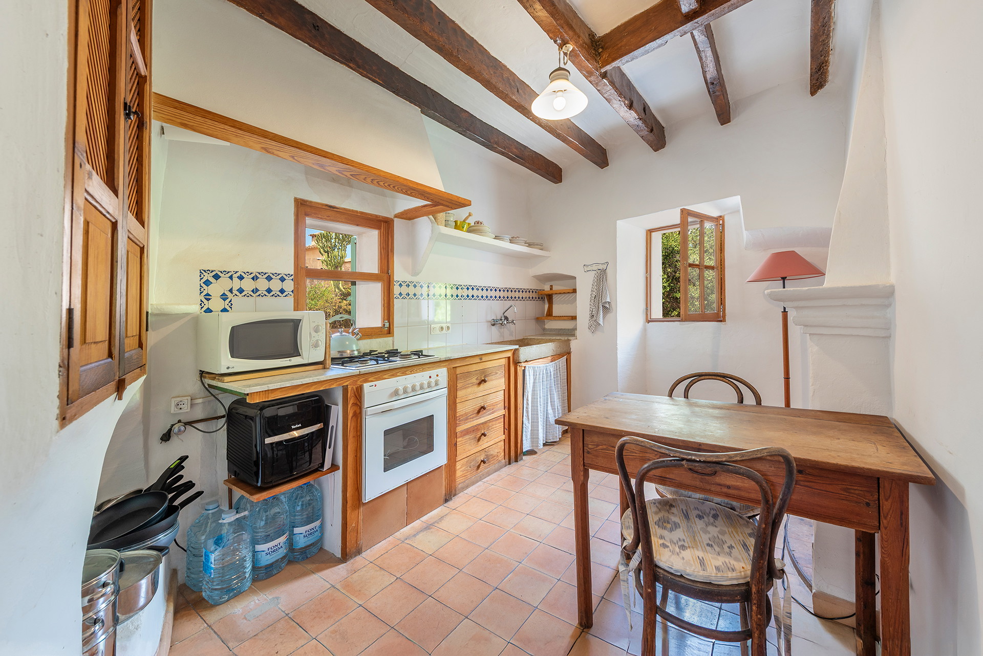 Mediterranean townhouse in Deia’s church square-6
