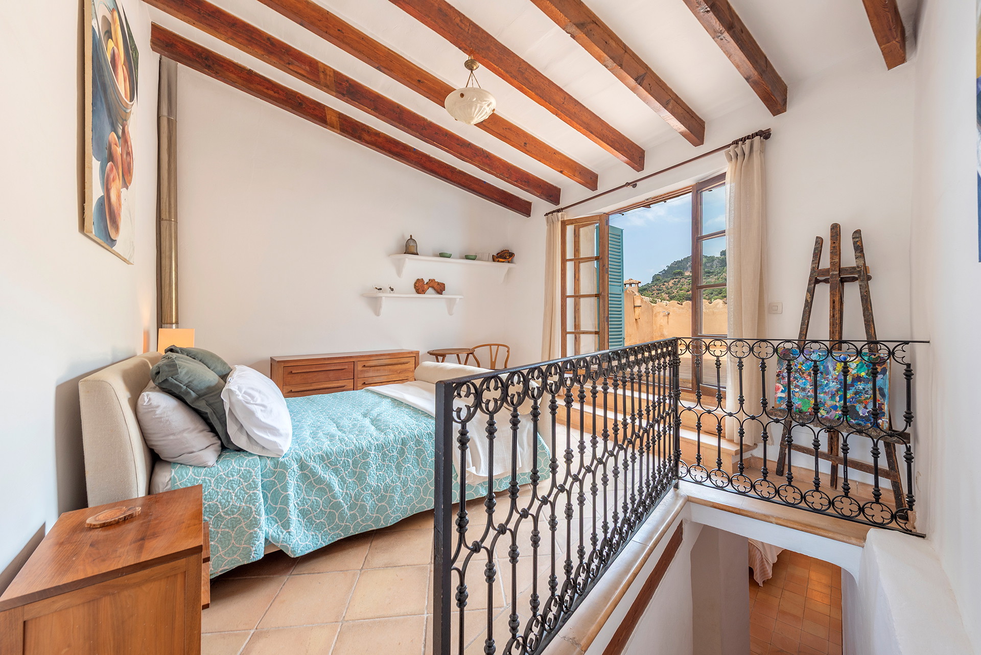 Mediterranean townhouse in Deia’s church square-14