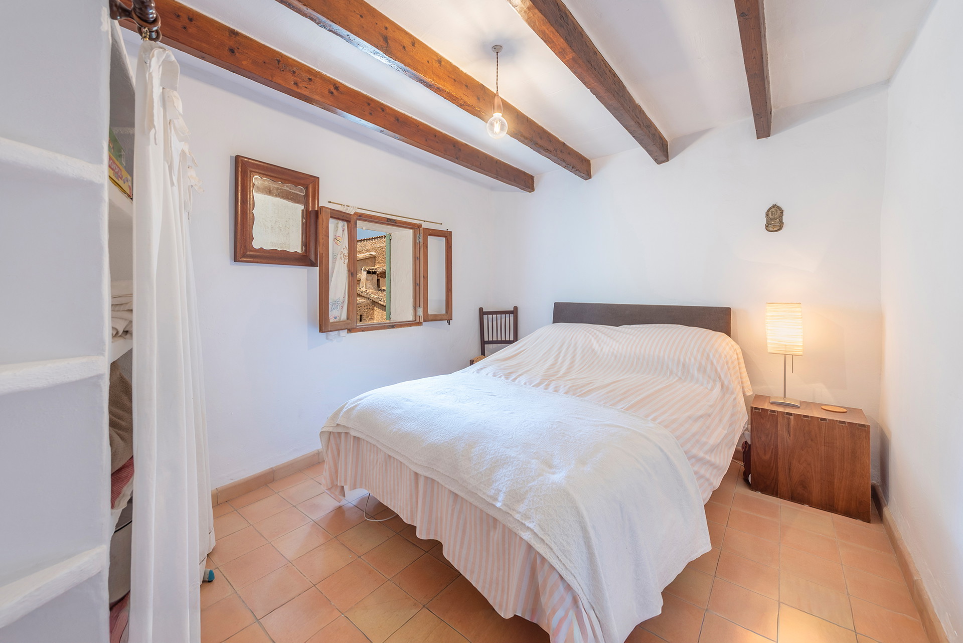 Mediterranean townhouse in Deia’s church square-11