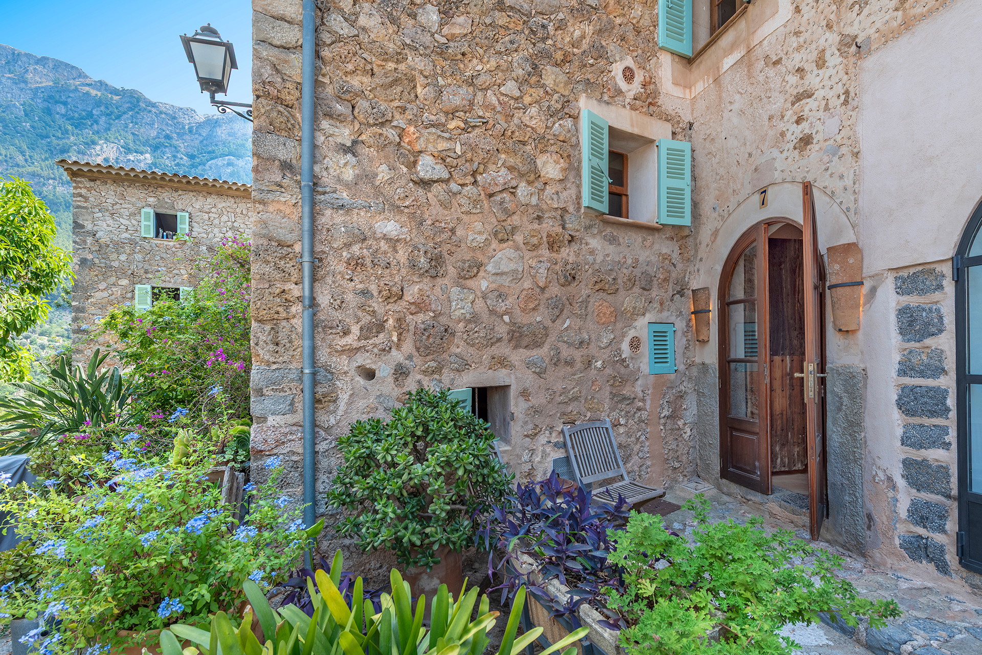 Mediterranean townhouse in Deia’s church square-2