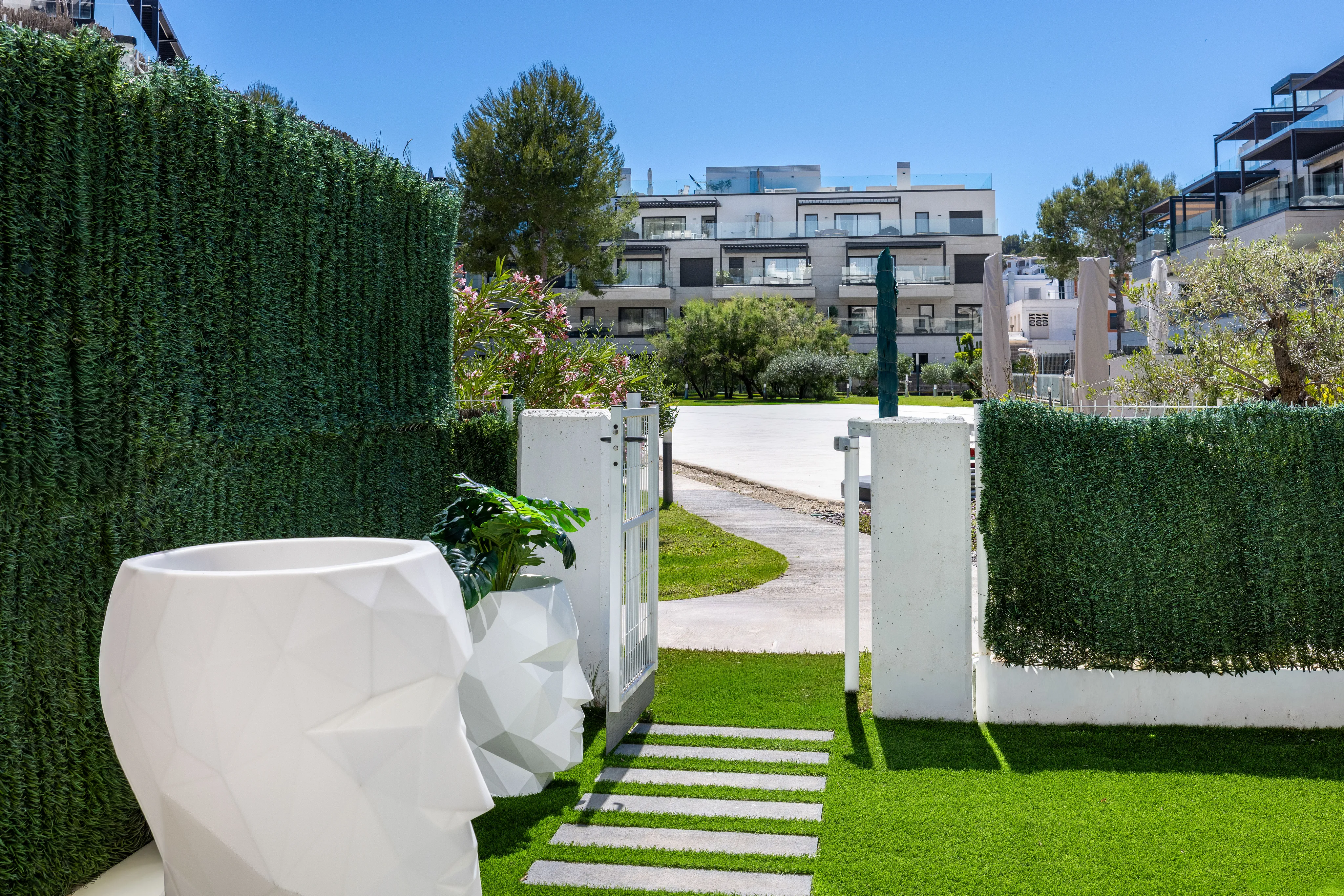 Soleggiato appartamento con giardino a Santa Ponsa, a pochi minuti dalla spiaggia-15