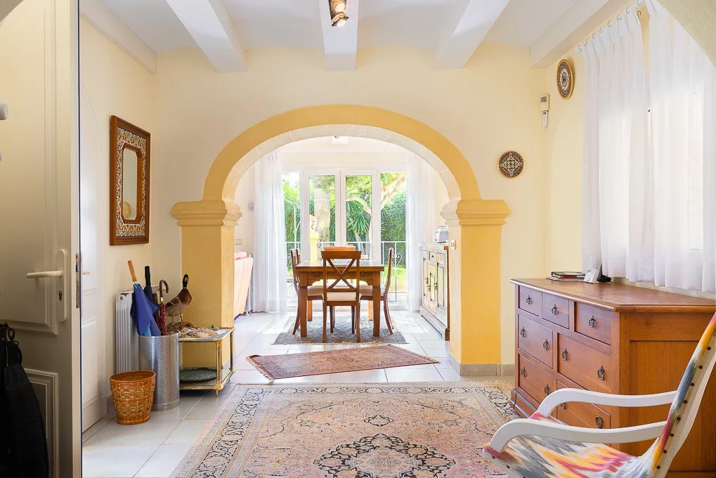 Seconda villa fronte mare con due monolocali a Port Verd-6