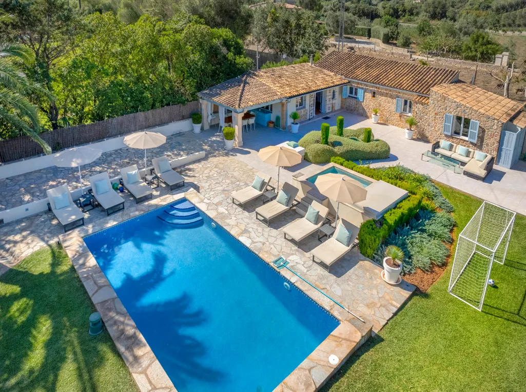 Exclusive country retreat with rental license near Pollensa-1