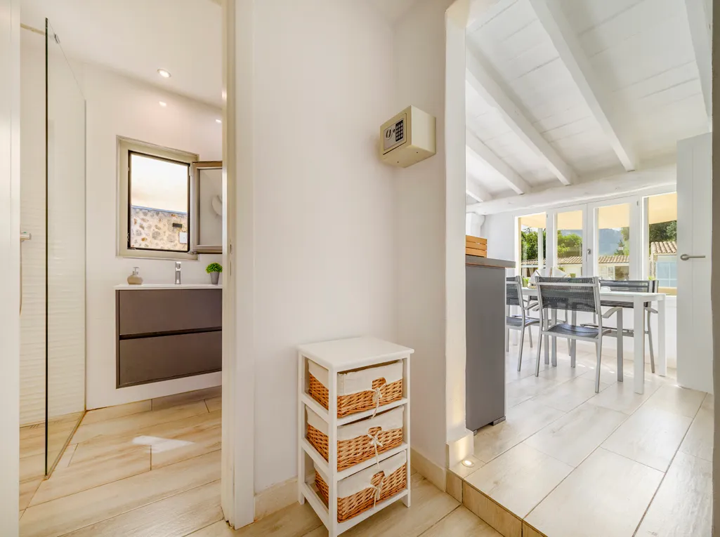 Exclusive country retreat with rental license near Pollensa-14