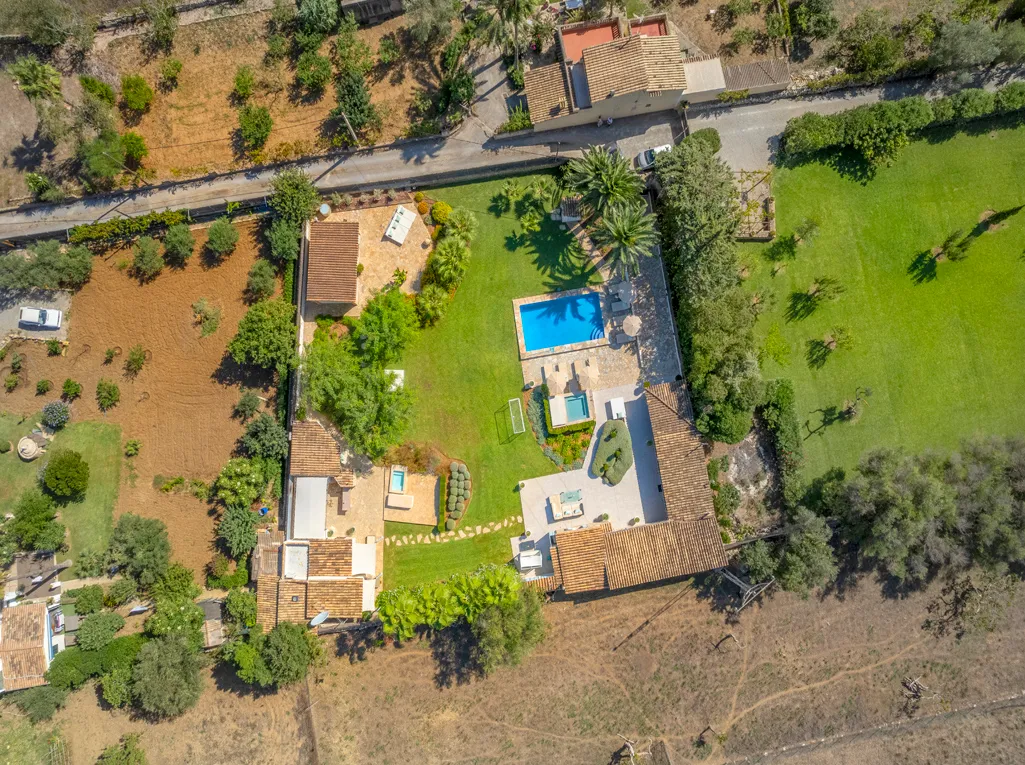 Exclusive country retreat with rental license near Pollensa-24