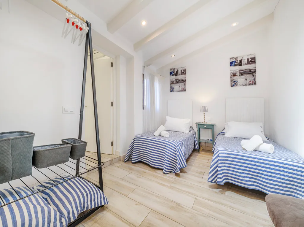 Exclusive country retreat with rental license near Pollensa-13