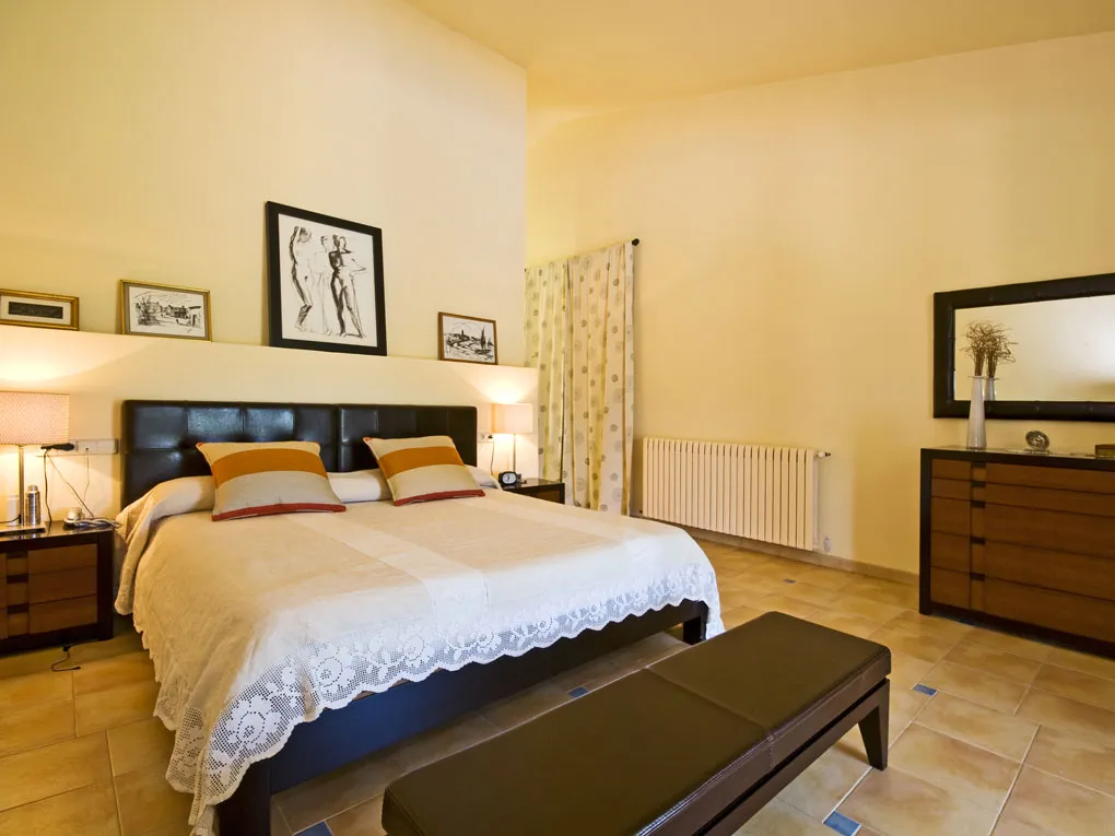 Landhus med smuk udsigt og have-8