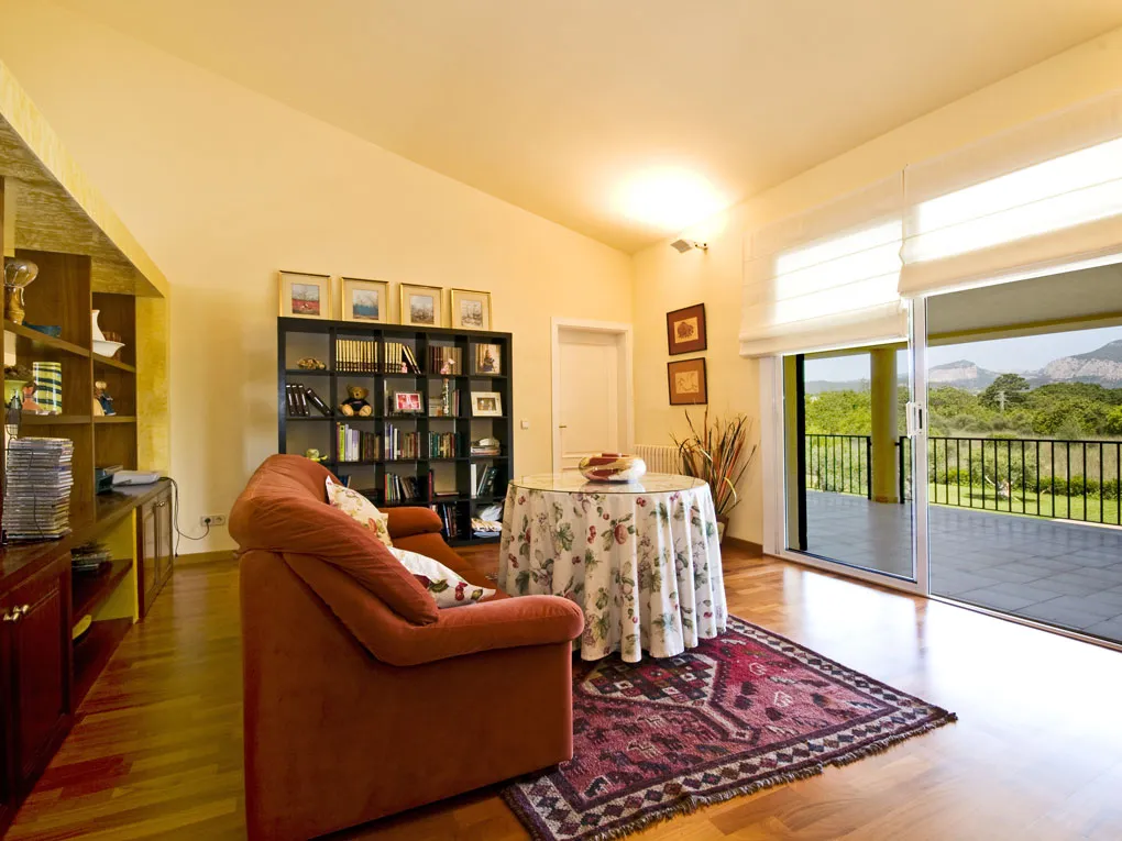 Landhus med smuk udsigt og have-7