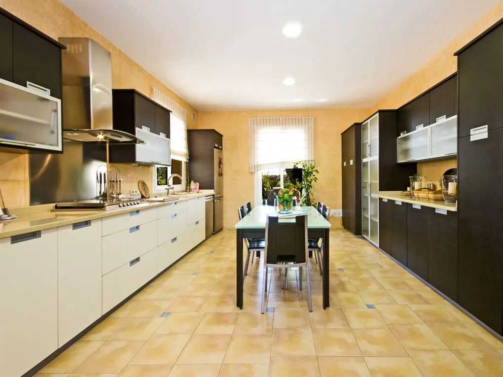 Landhus med smuk udsigt og have-6