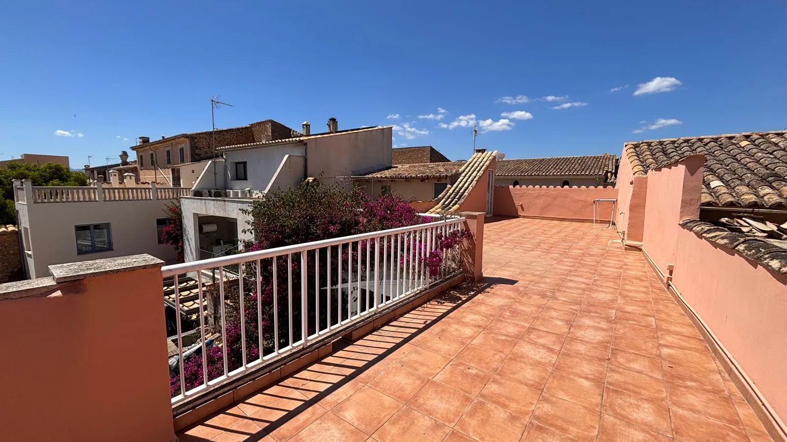 Charmantes Stadthaus mit Dachterrasse im Herzen von Santa Maria del Camí-14