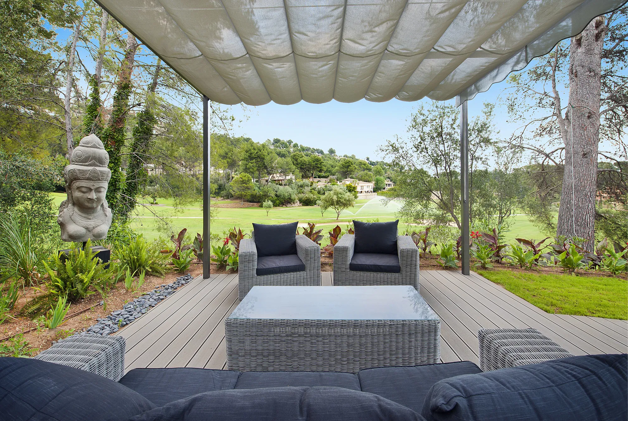Modern luxury villa with direct golf views-4