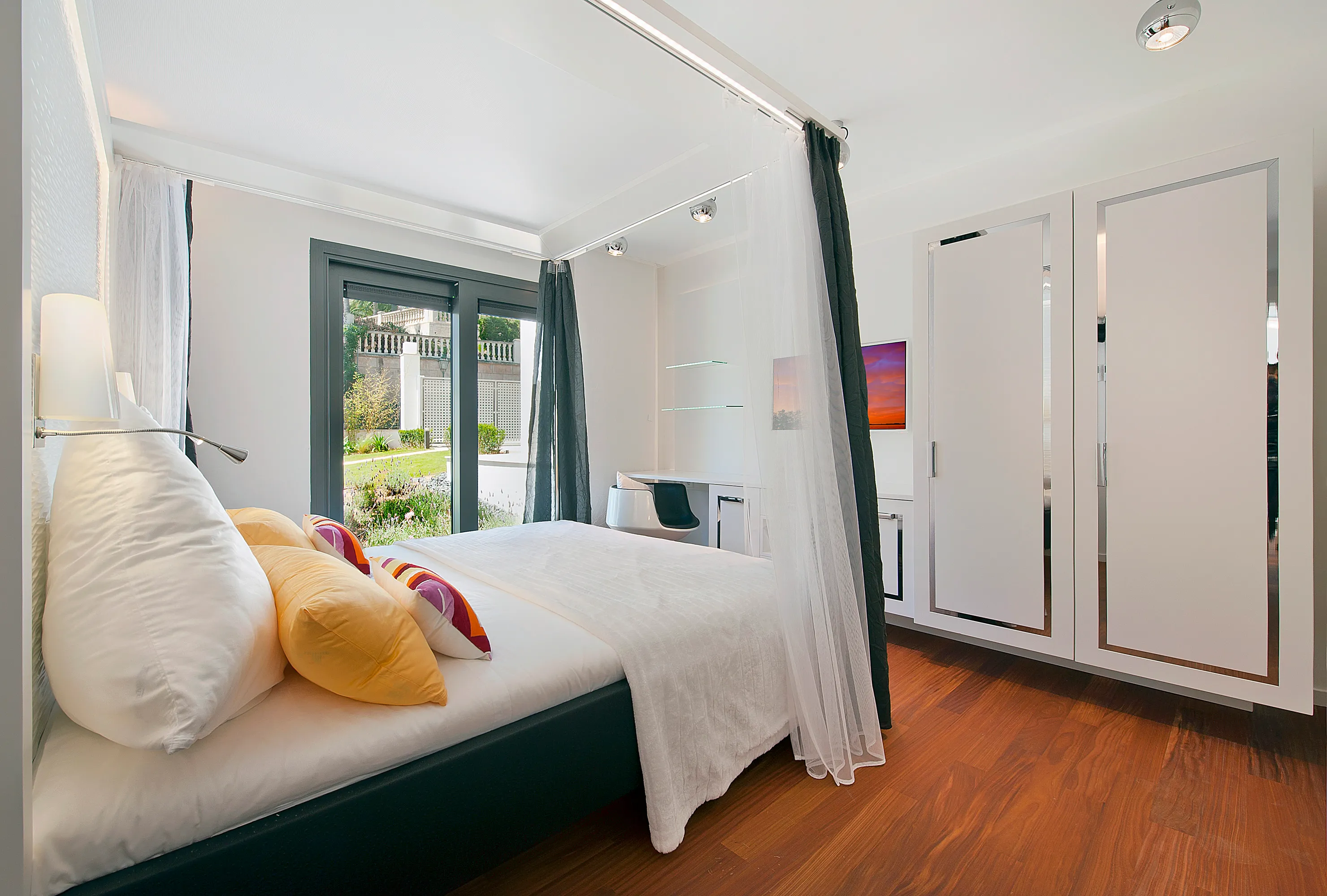 Moderne luksusvilla med direkte golfudsigt-15