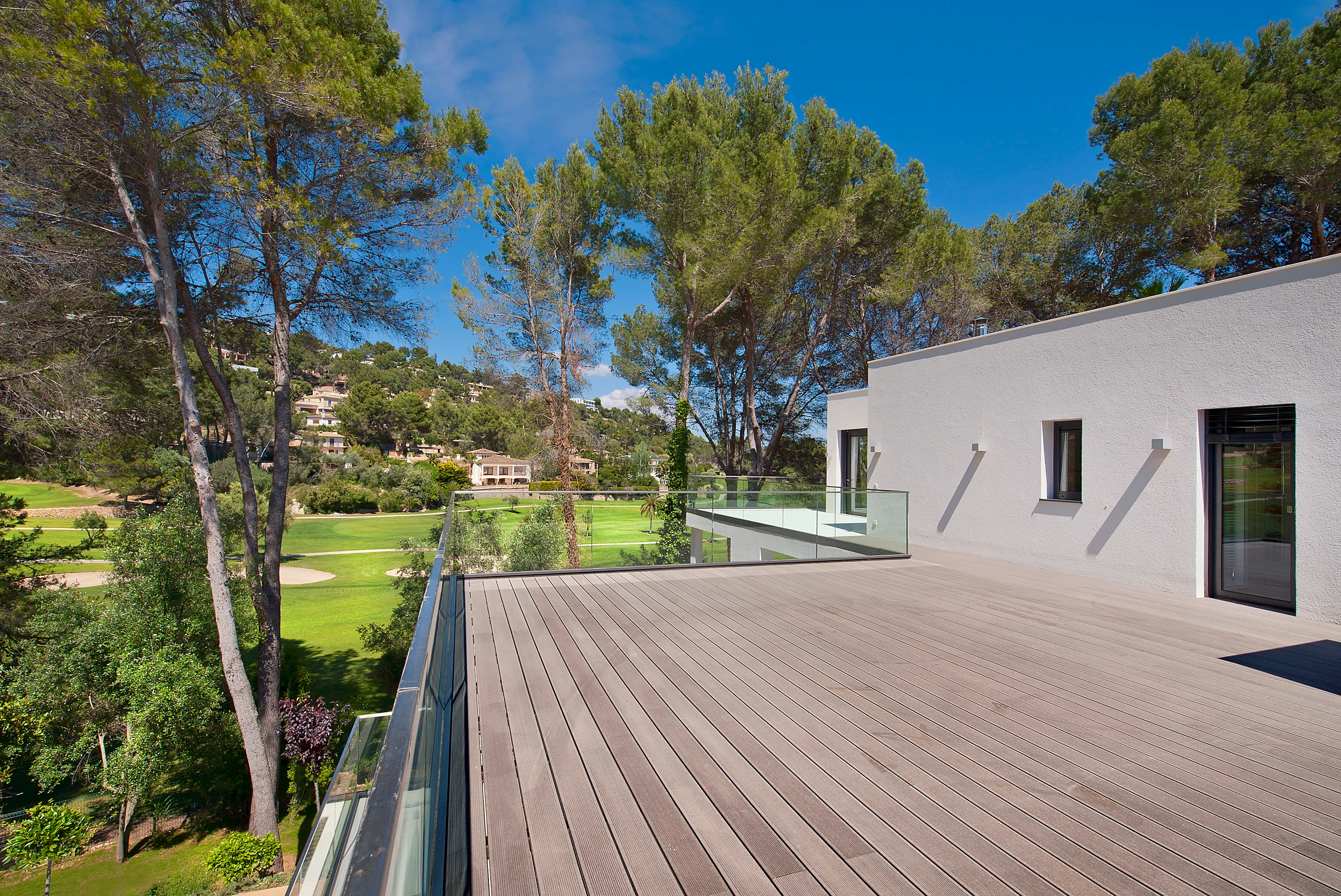 Modern luxury villa with direct golf views-11