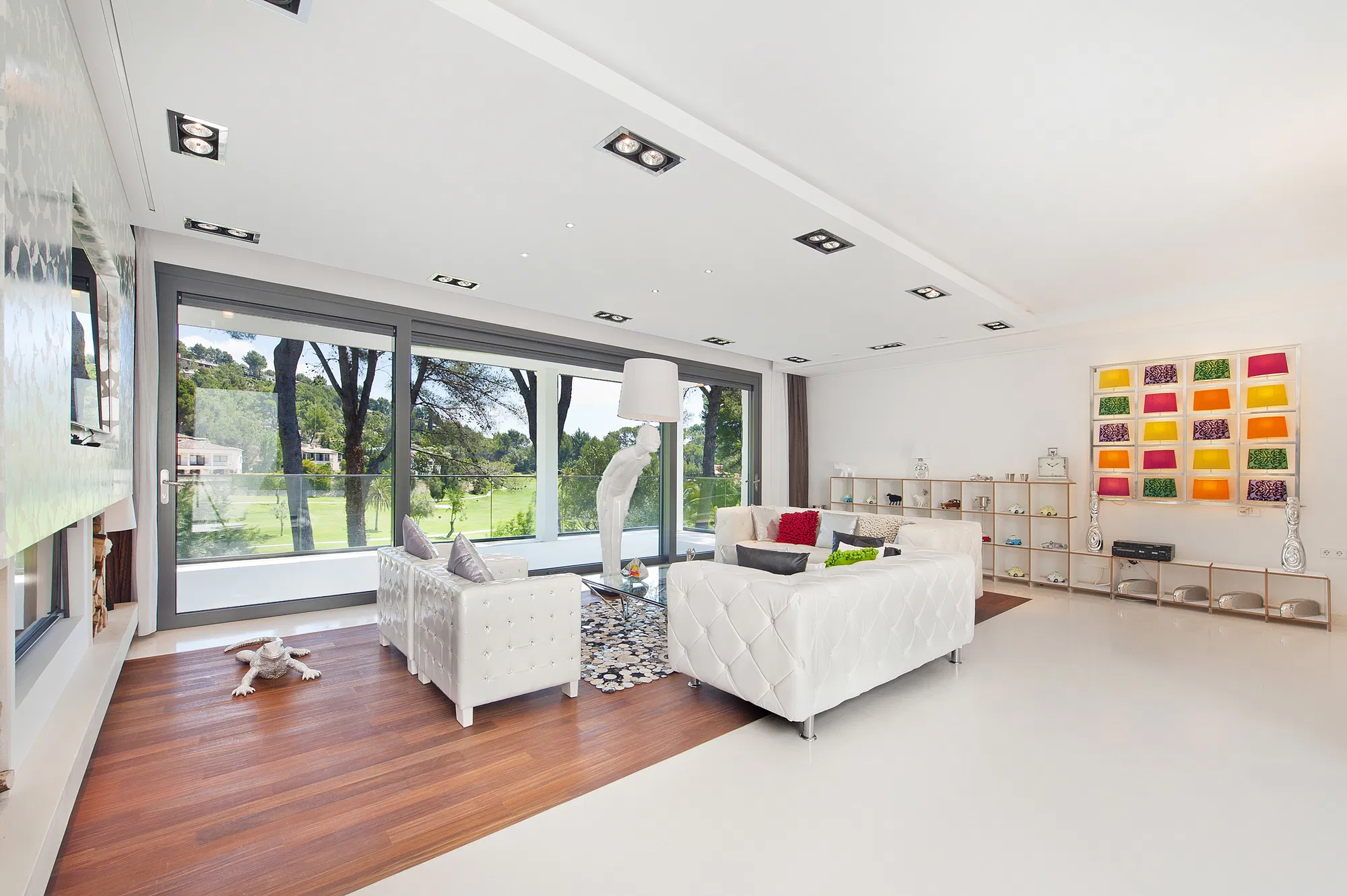 Modern luxury villa with direct golf views-5