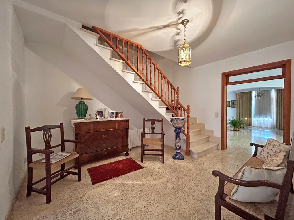 Maison de ville spacieuse avec garage et jardin à Alaro-2