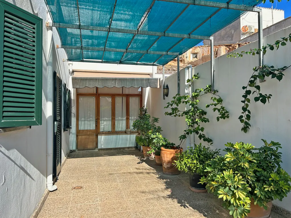 Maison de ville spacieuse avec garage et jardin à Alaro-17