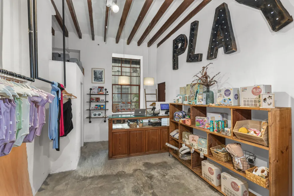 Encantador local comercial en el casco antiguo-8