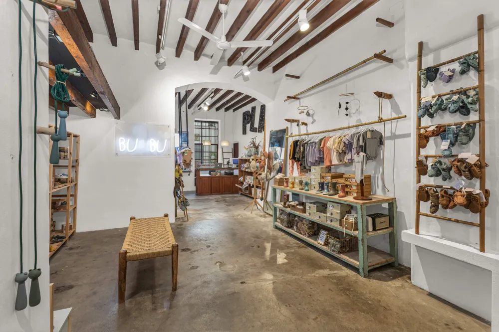 Encantador local comercial en el casco antiguo-7