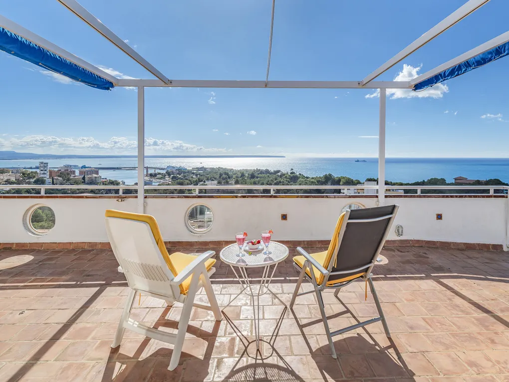Penthouse époustouflant avec vue panoramique sur la mer-1