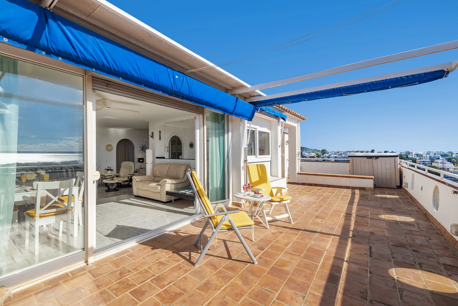 Atemberaubendes Penthouse mit Panoramablick aufs Meer-12