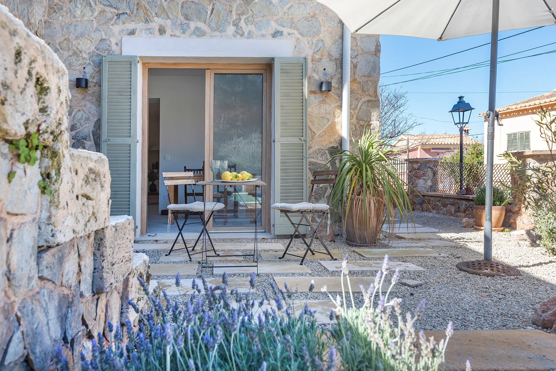 Stylishly renovated house with sea view in an idyllic fishing village-2