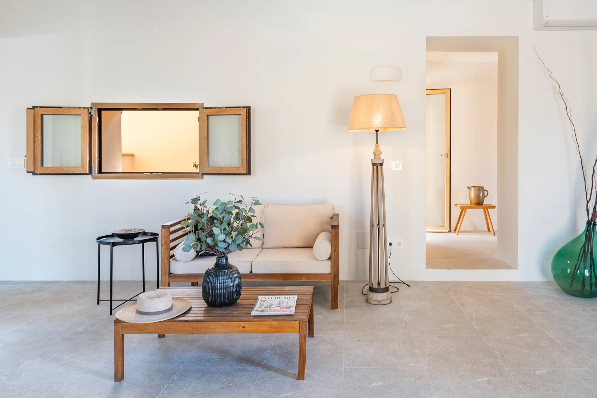 Stylishly renovated house with sea view in an idyllic fishing village-5