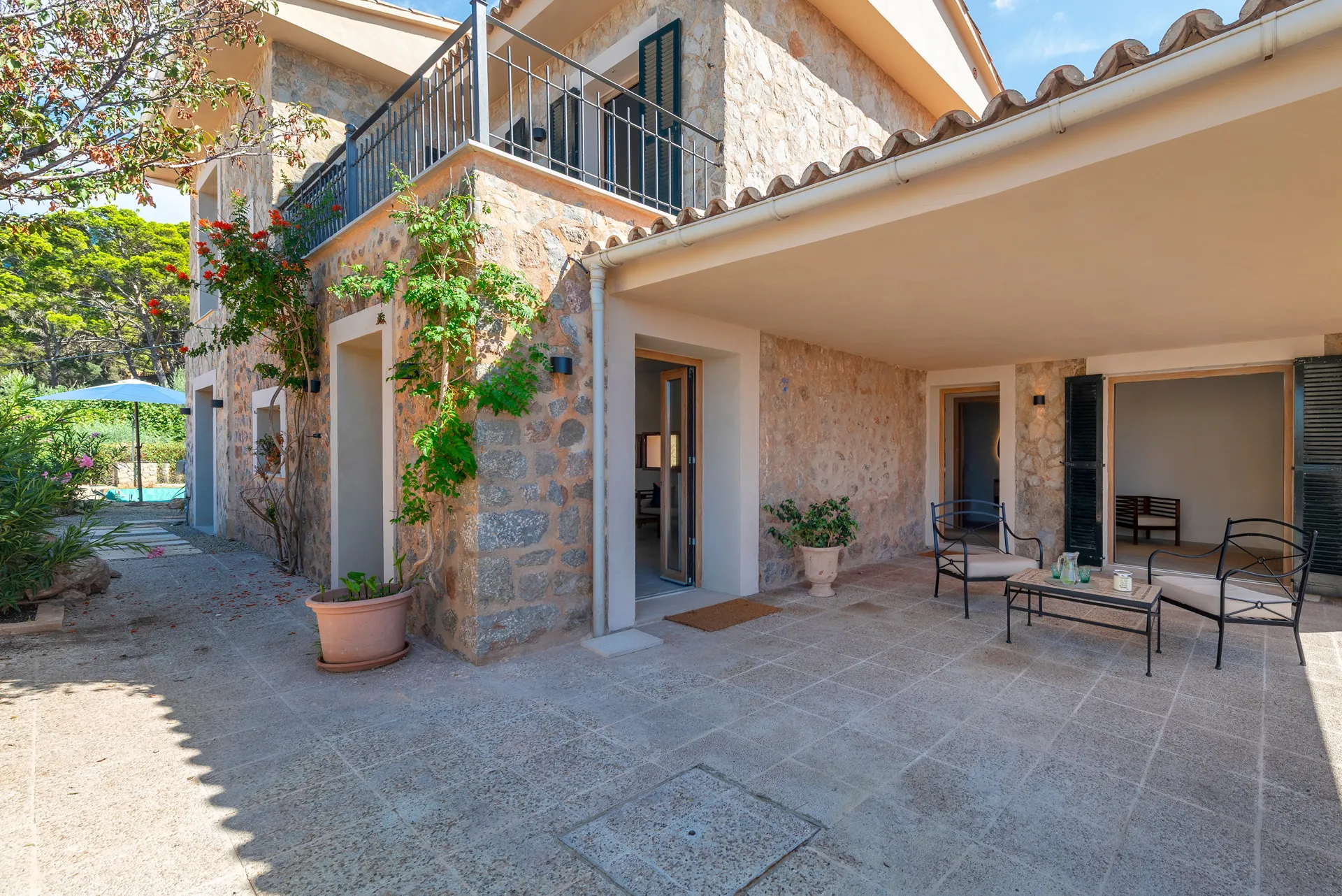 Stijlvol gerenoveerd huis met uitzicht op zee midden in het Tramuntana-gebergte-30