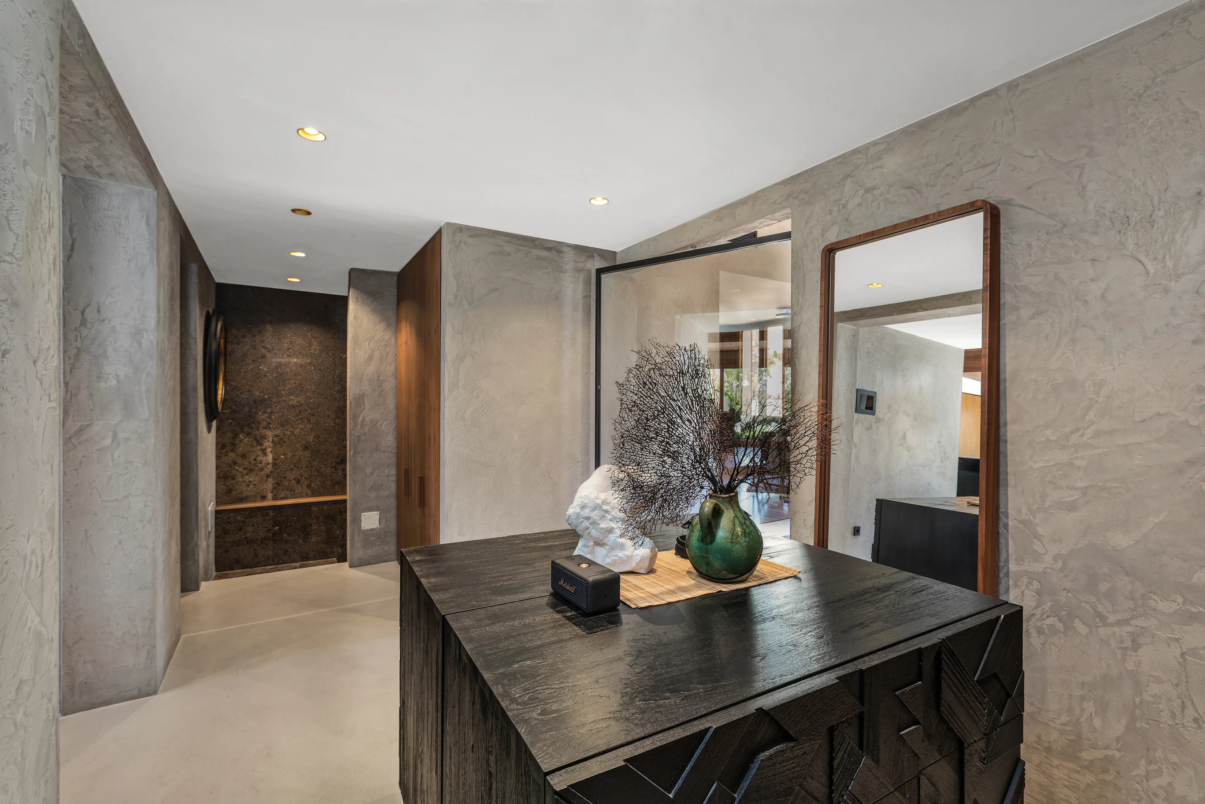 Stijlvolle designflat met verborgen paradijs-8
