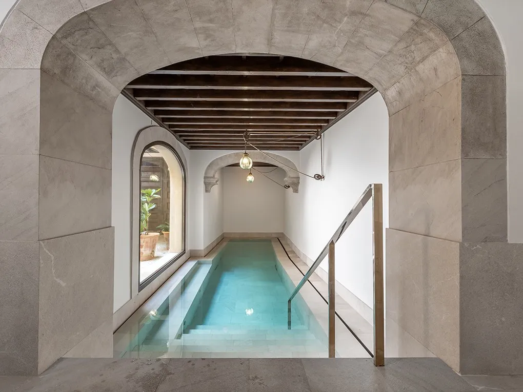 Elegant residence with terrace & parking in a renovated city palace-13