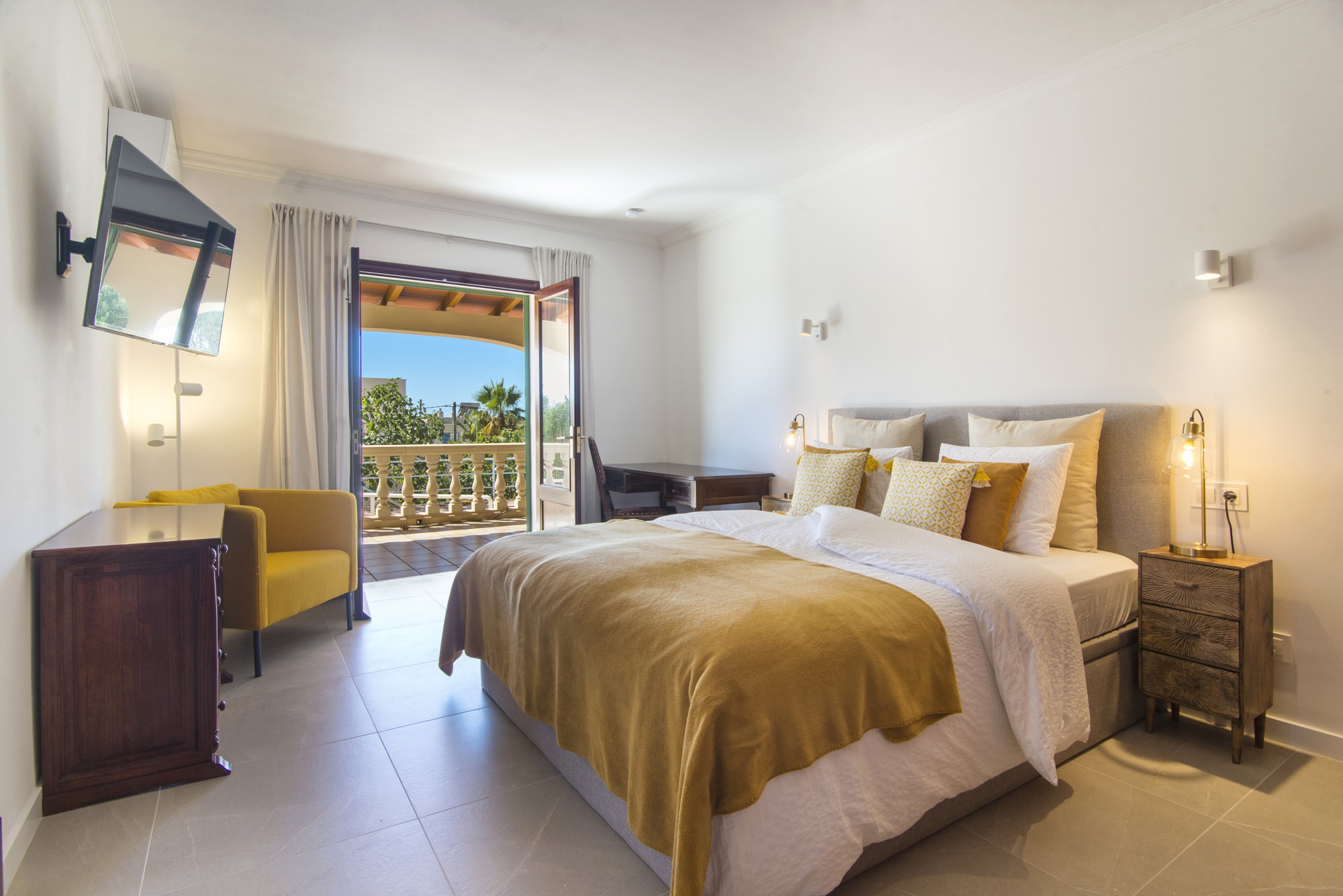 Splendida villa mediterranea a Cala Pi-14